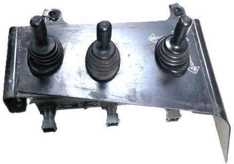 3 Way hydraulic control lever for Linde 115 - Электрическая система для Погрузочно-разгрузочной техники: фото 1 3 Way hydraulic control lever for Linde 115 - Электрическая система для Погрузочно-разгрузочной техники: фото 1