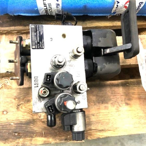 Brake valve for Linde - Гидравлический клапан для Погрузочно-разгрузочной техники: фото 1