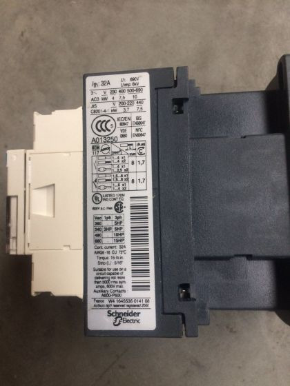 Contactor, Schneider, Type LC1D18B7 - Электрическая система для Оборудования для клининга: фото 1 Contactor, Schneider, Type LC1D18B7 - Электрическая система для Оборудования для клининга: фото 1