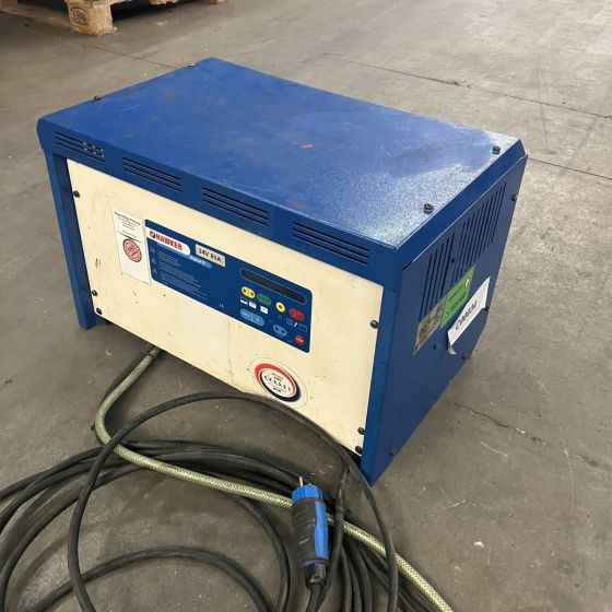 Hawker E 24V/80A+EU - Электрическая система для Погрузочно-разгрузочной техники: фото 1 Hawker E 24V/80A+EU - Электрическая система для Погрузочно-разгрузочной техники: фото 1