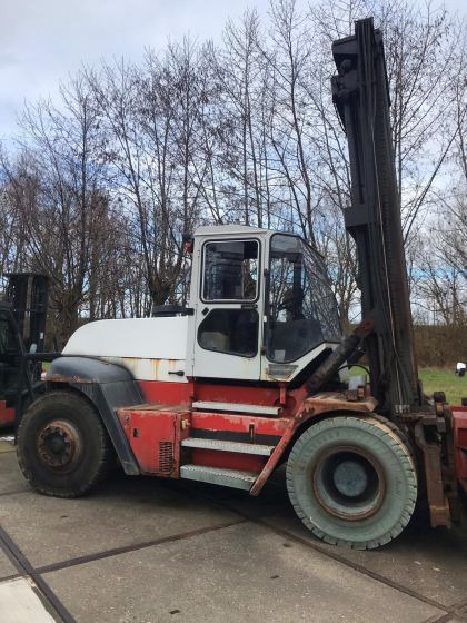 SMV 10-600B - Внедорожный вилочный погрузчик: фото 1 SMV 10-600B - Внедорожный вилочный погрузчик: фото 1