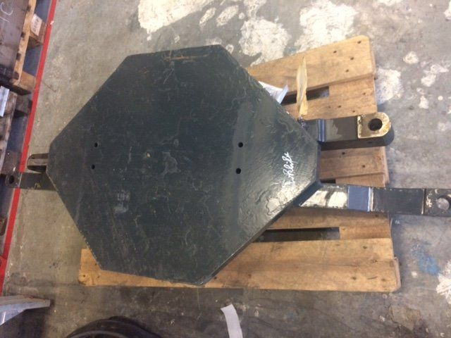 Steer axle body Lansing Linde S50W-S60W, side loader - Рулевое управление для Погрузочно-разгрузочной техники: фото 1 Steer axle body Lansing Linde S50W-S60W, side loader - Рулевое управление для Погрузочно-разгрузочной техники: фото 1