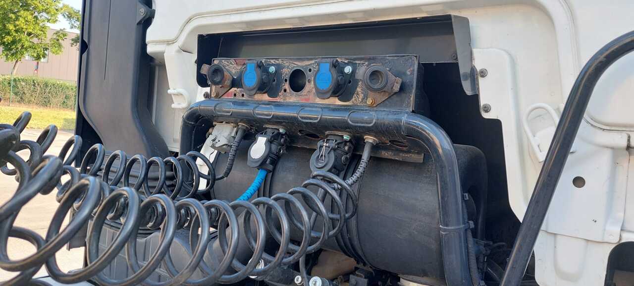 STOKOTA - Полуприцеп-цистерна: фото 1 STOKOTA - Полуприцеп-цистерна: фото 1