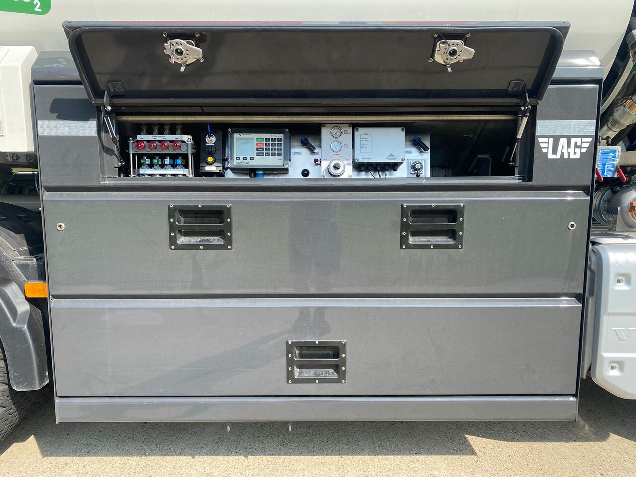 VOLVO FM430HP - Грузовик-цистерна: фото 2 VOLVO FM430HP - Грузовик-цистерна: фото 2