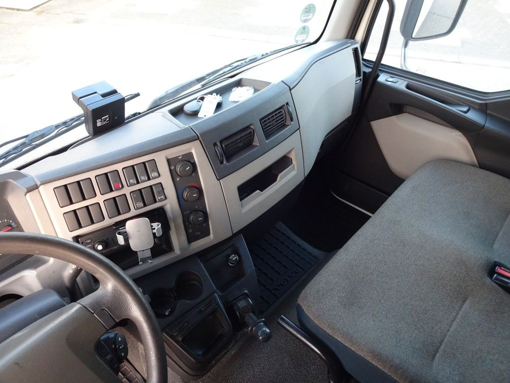 VOLVO FL 250, 16 Ton, Koffer, LBW, Klima, AHK в лизинг VOLVO FL 250, 16 Ton, Koffer, LBW, Klima, AHK: фото 14