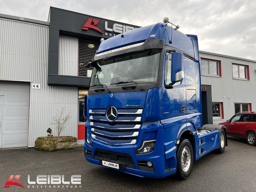 Mercedes-Benz Actros L 1853*Giga Space*Standklima*2xTank* - Тягач: фото 1 Mercedes-Benz Actros L 1853*Giga Space*Standklima*2xTank* - Тягач: фото 1