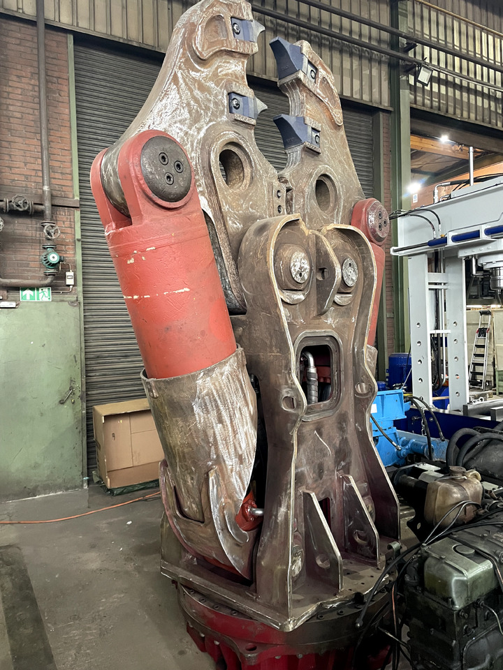 HYDRARAM HCC85V 8.5to. shear, f. excavators 80to.+ - Гидроножницы для Строительной техники: фото 1 HYDRARAM HCC85V 8.5to. shear, f. excavators 80to.+ - Гидроножницы для Строительной техники: фото 1