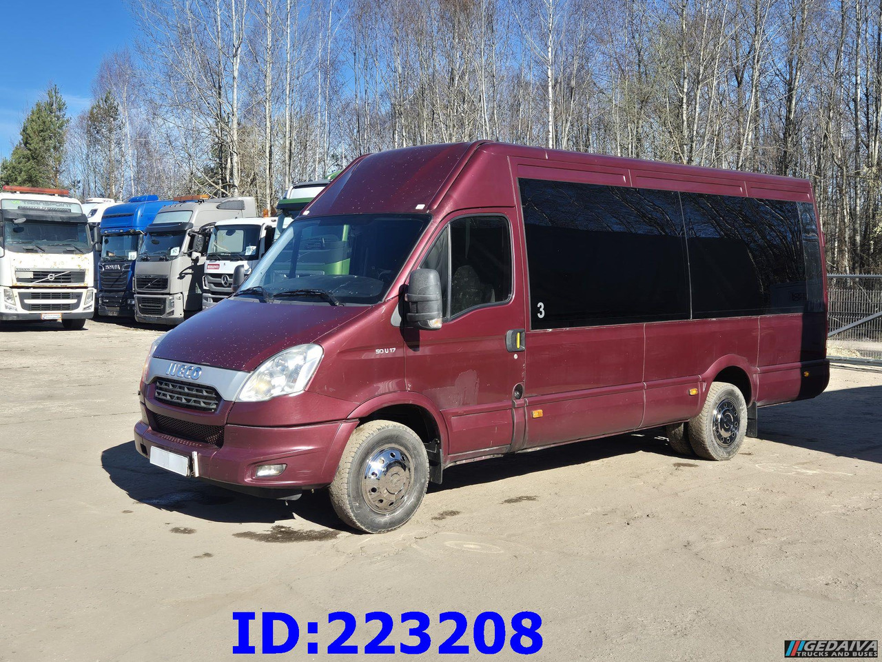 IVECO Daily Avestark 17-seater - Туристический автобус: фото 4 IVECO Daily Avestark 17-seater - Туристический автобус: фото 4