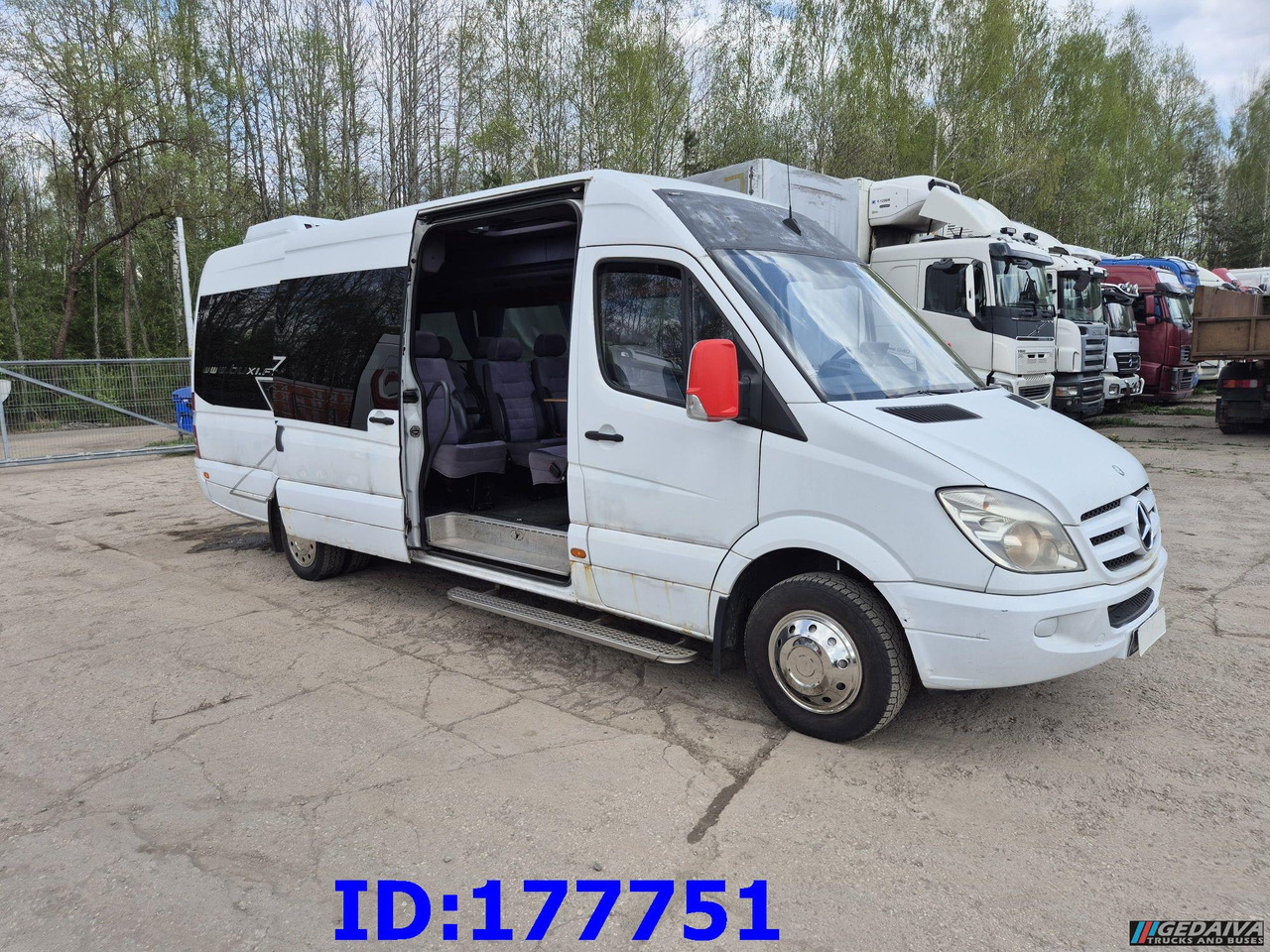 MERCEDES-BENZ Sprinter 518 - VIP - 17-seater - Туристический автобус: фото 5 MERCEDES-BENZ Sprinter 518 - VIP - 17-seater - Туристический автобус: фото 5