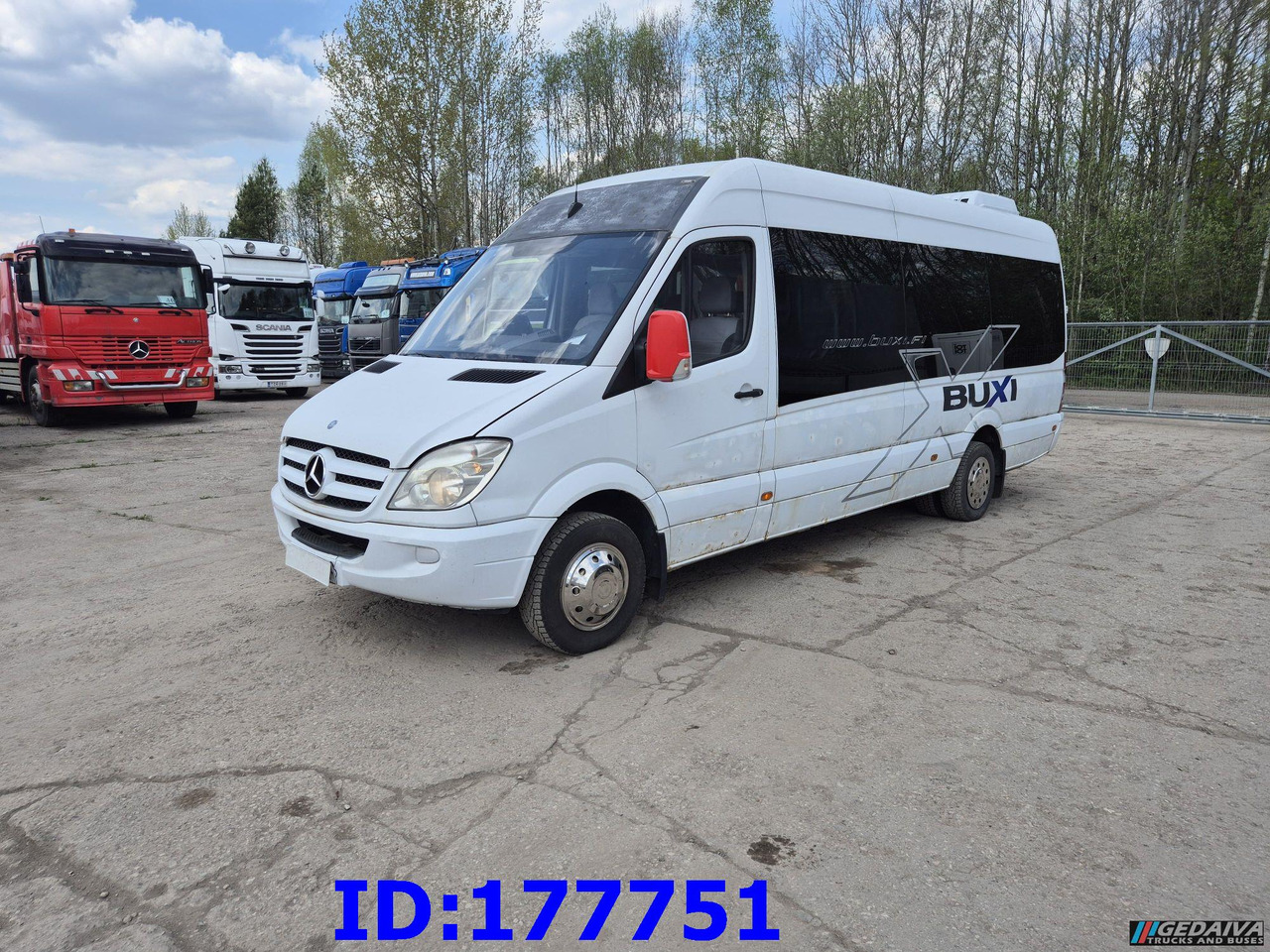 MERCEDES-BENZ Sprinter 518 - VIP - 17-seater - Туристический автобус: фото 2 MERCEDES-BENZ Sprinter 518 - VIP - 17-seater - Туристический автобус: фото 2