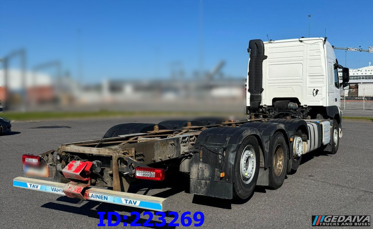 VOLVO FM13 500HP 8x2 - Грузовик-шасси: фото 5 VOLVO FM13 500HP 8x2 - Грузовик-шасси: фото 5