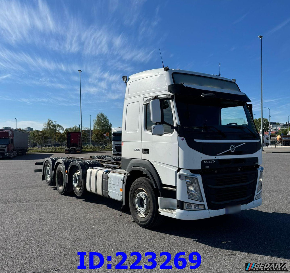 VOLVO FM13 500HP 8x2 - Грузовик-шасси: фото 1 VOLVO FM13 500HP 8x2 - Грузовик-шасси: фото 1