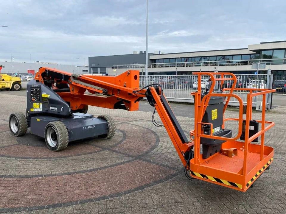 JLG M 450 AJ  - Коленчатый подъемник: фото 1