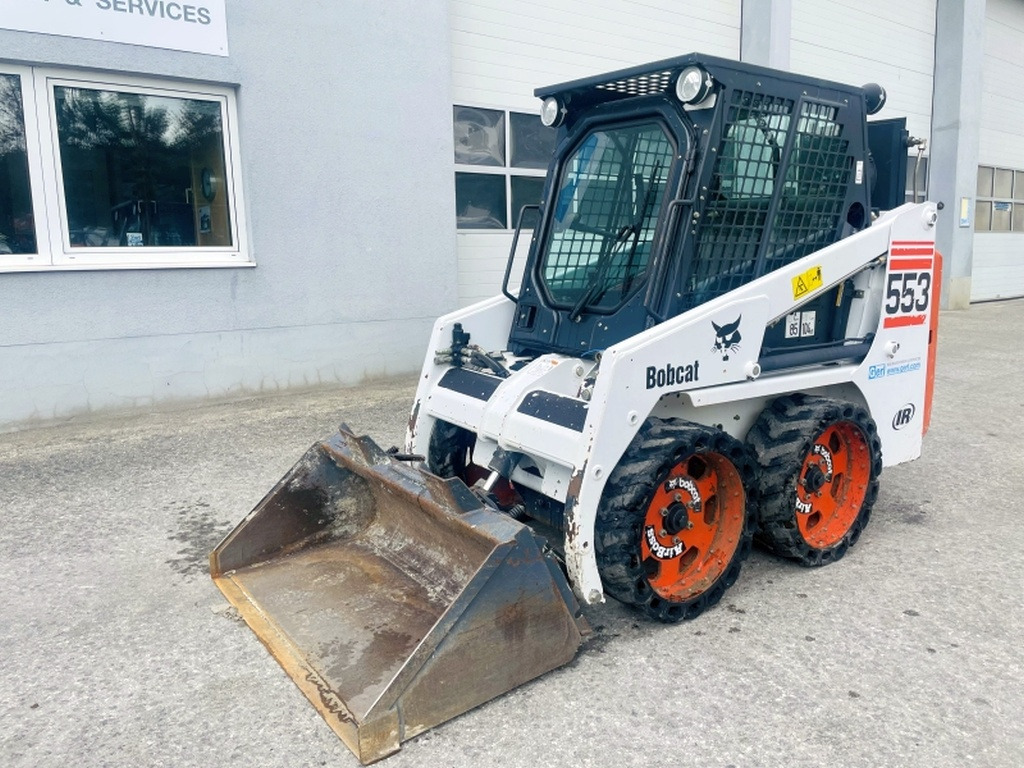 Bobcat 553 (3998) - Мини-погрузчик с бортовым поворотом: фото 2 Bobcat 553 (3998) - Мини-погрузчик с бортовым поворотом: фото 2