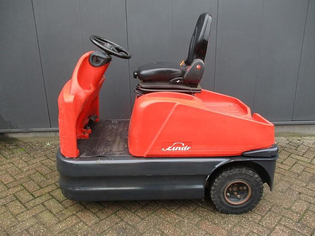 Linde P 60 - Складской тягач: фото 2 Linde P 60 - Складской тягач: фото 2
