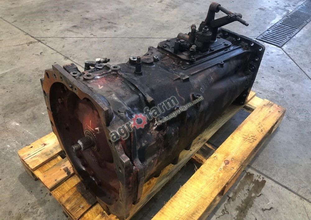 SKRZYNIA BIEGÓW MASSEY FERGUSON 6180 3791648M2 - Коробка передач: фото 1