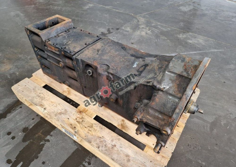 Skrzynia biegów Claas Axos - Коробка передач: фото 1