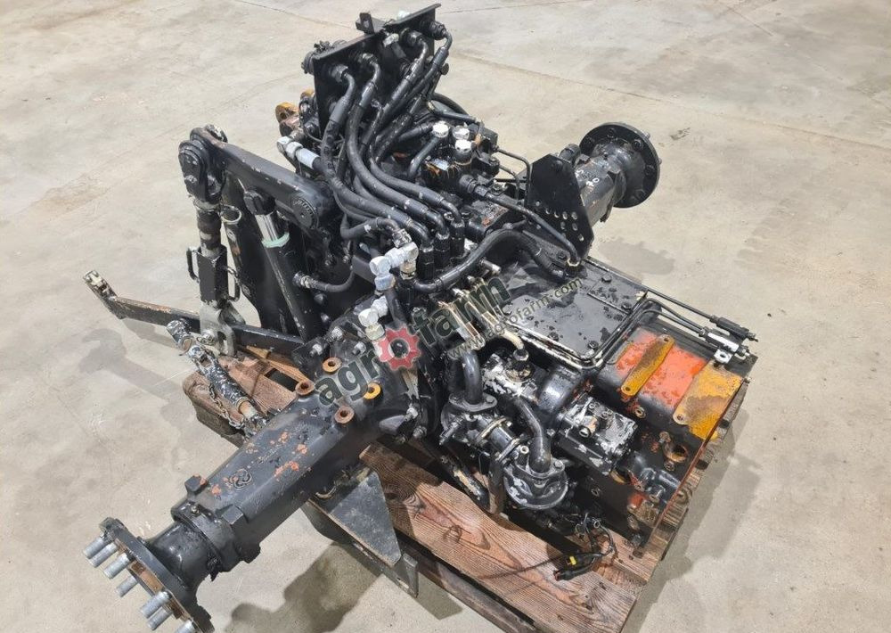 TYLNY MOST DEUTZ FAHR AGROPLUS 70 00085461060 - Задняя ось: фото 1