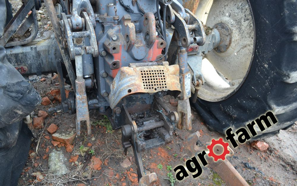 New Holland 8160 silnik skrzynia biegów most zwolnica wał oś - Запчасти: фото 1