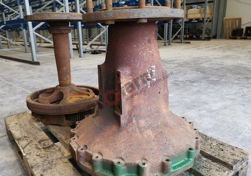 OBUDOWA TYLNEJ ZWOLNICY FENDT, MASSEY - Запчасти: фото 1 OBUDOWA TYLNEJ ZWOLNICY FENDT, MASSEY - Запчасти: фото 1