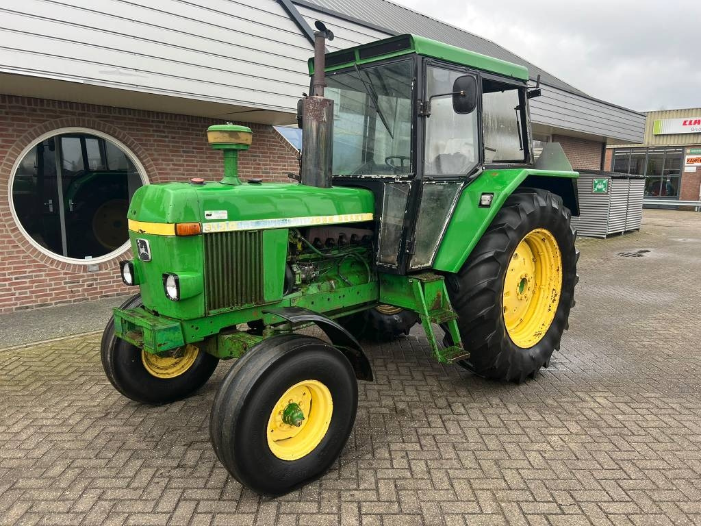 John Deere 3130 - Трактор: фото 1 John Deere 3130 - Трактор: фото 1