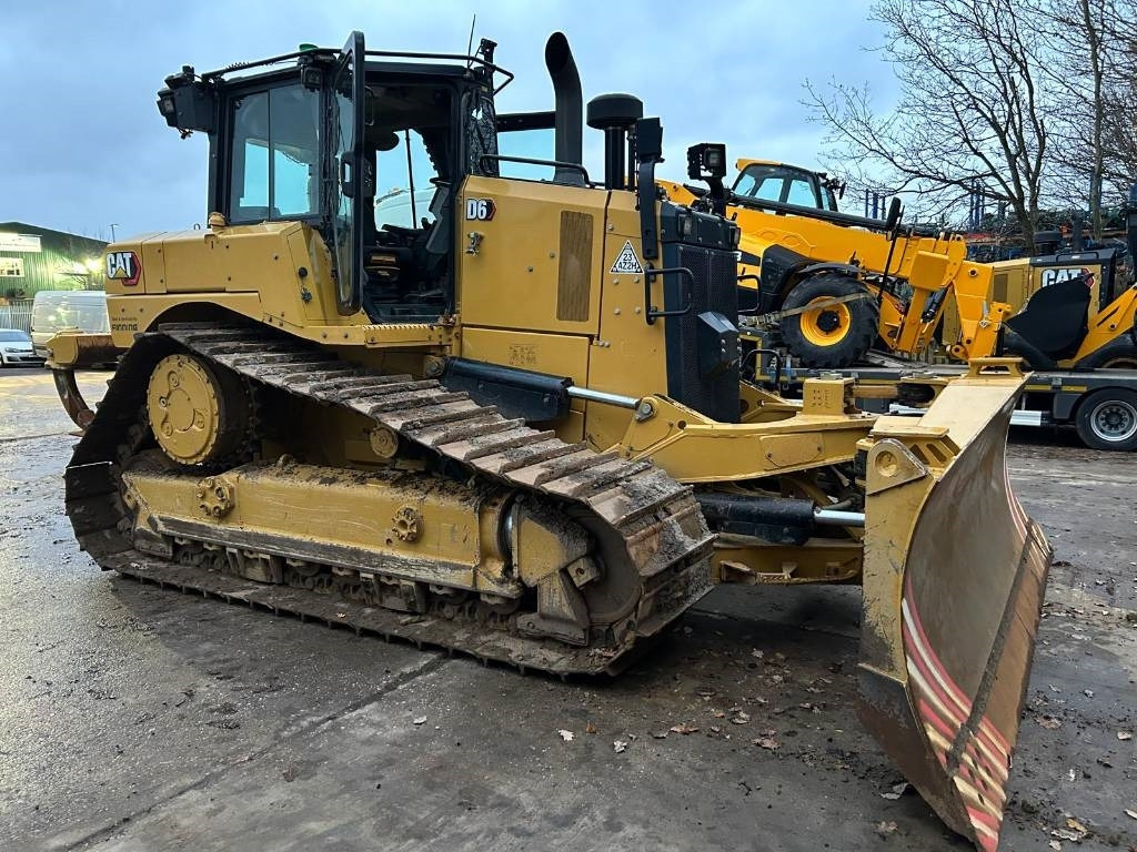CAT D 6 LGP - Бульдозер: фото 1 CAT D 6 LGP - Бульдозер: фото 1