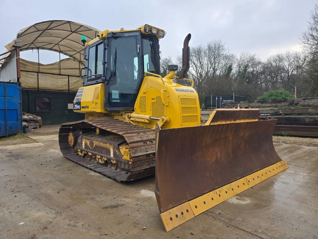 Komatsu D39PX-24 - Бульдозер: фото 1 Komatsu D39PX-24 - Бульдозер: фото 1
