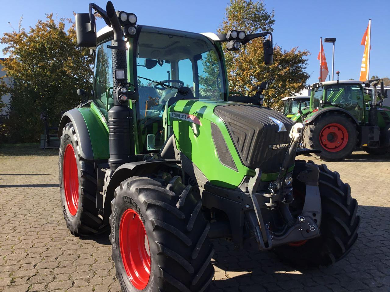 Fendt 313 Vario S4 - Трактор: фото 1 Fendt 313 Vario S4 - Трактор: фото 1