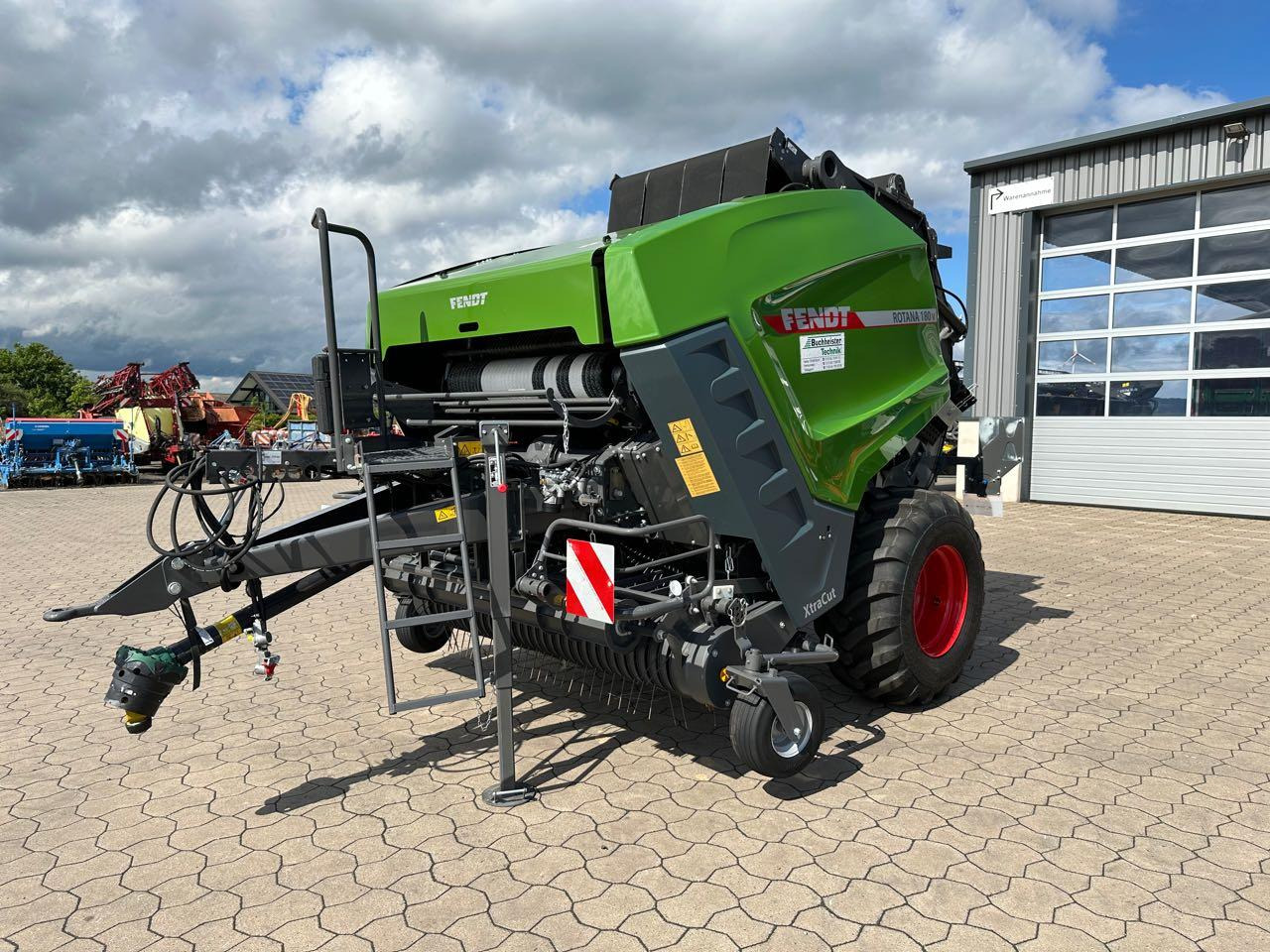 Fendt Rotana 180V Xtra - Пресс-подборщик рулонный: фото 1 Fendt Rotana 180V Xtra - Пресс-подборщик рулонный: фото 1
