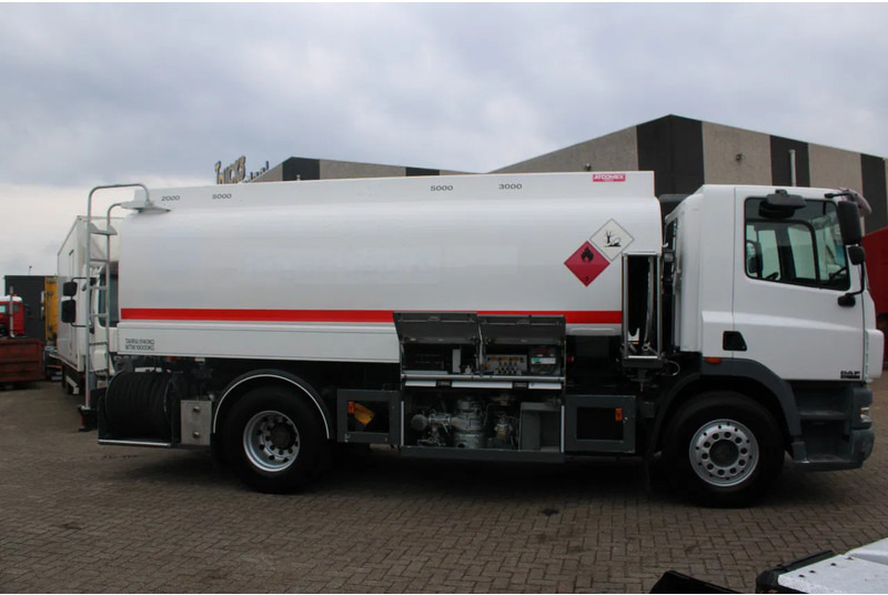 DAF CF 85.430 + PUMP/METERS + 4 COMPART / 15.000 LITER + COMPLETE SYSTEM WORKING - Грузовик-цистерна: фото 3 DAF CF 85.430 + PUMP/METERS + 4 COMPART / 15.000 LITER + COMPLETE SYSTEM WORKING - Грузовик-цистерна: фото 3