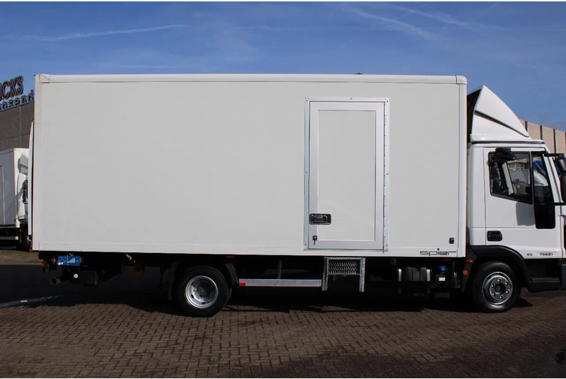 Iveco Eurocargo 75E21 + euro 6 + manual + 7.5t - Грузовик с закрытым кузовом: фото 5 Iveco Eurocargo 75E21 + euro 6 + manual + 7.5t - Грузовик с закрытым кузовом: фото 5