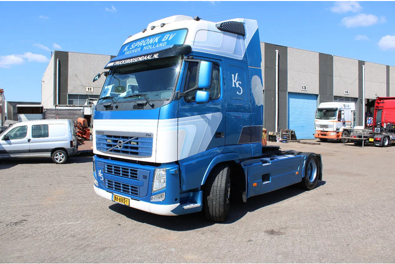 Volvo FH 460 XL cabine + euro 5 + spoiler - Тягач: фото 3 Volvo FH 460 XL cabine + euro 5 + spoiler - Тягач: фото 3