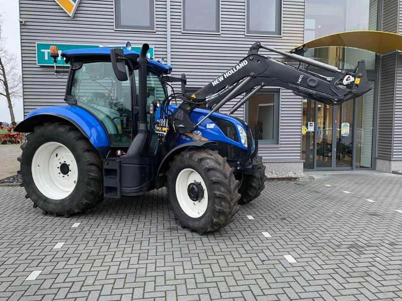 New Holland T6.145 EC - Трактор: фото 1 New Holland T6.145 EC - Трактор: фото 1