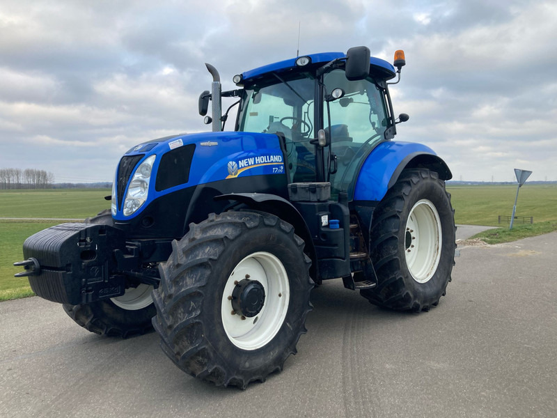 New Holland T7.170 AC T7.170 AC - Трактор: фото 1 New Holland T7.170 AC T7.170 AC - Трактор: фото 1