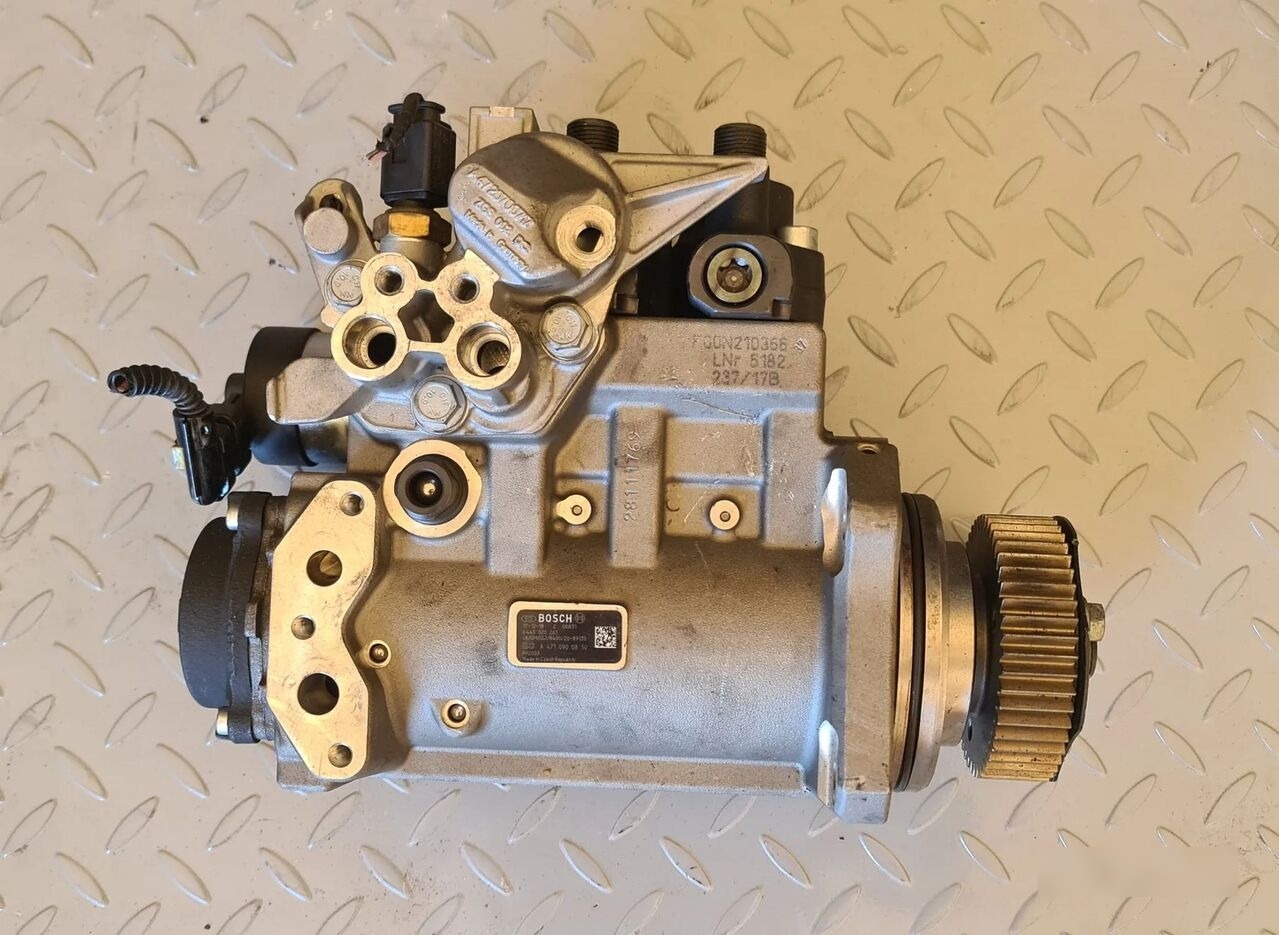 Mercedes-Benz ACTROS MP4 truck - Топливный насос для Грузовиков: фото 1