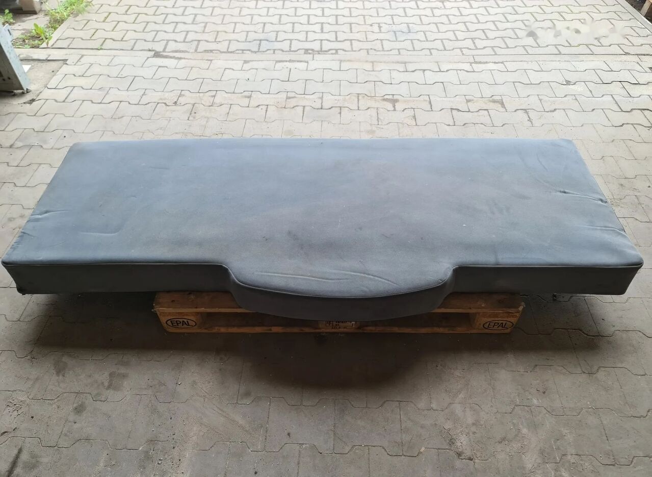 Renault RANGE T truck - Кабина и интерьер для Грузовиков: фото 1