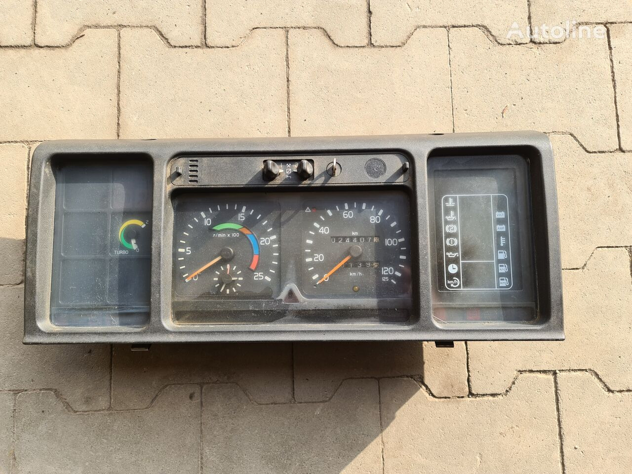 Volvo FH12 - Тахограф для Грузовиков: фото 1 Volvo FH12 - Тахограф для Грузовиков: фото 1