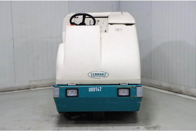 TENNANT 7300E - Подметально-уборочная машина: фото 2 TENNANT 7300E - Подметально-уборочная машина: фото 2