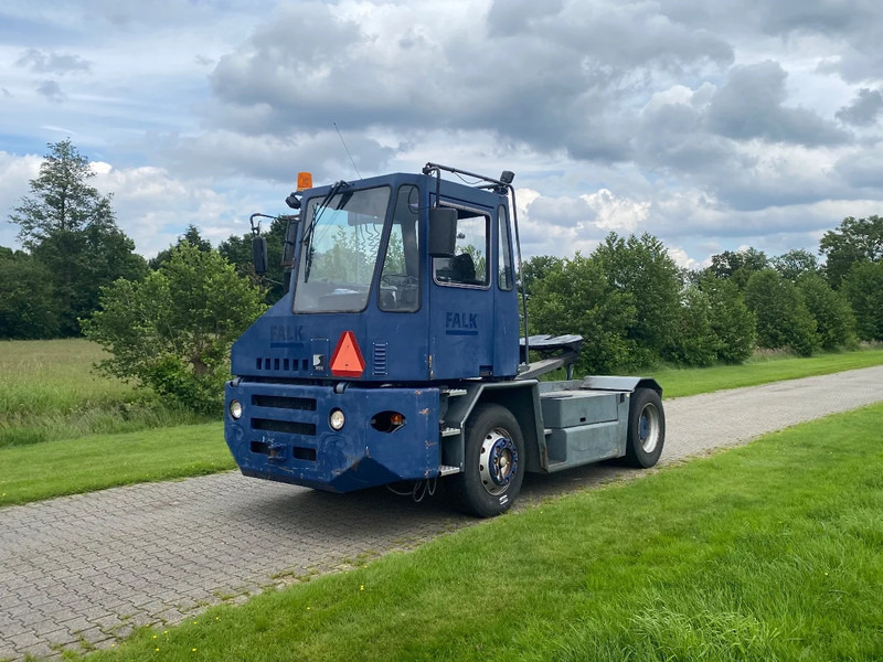 Sisu E TRX 182 | HYDROLIC | CENTRAL LUBRIGATION | NO RUST !!! - Терминальный тягач: фото 1 Sisu E TRX 182 | HYDROLIC | CENTRAL LUBRIGATION | NO RUST !!! - Терминальный тягач: фото 1