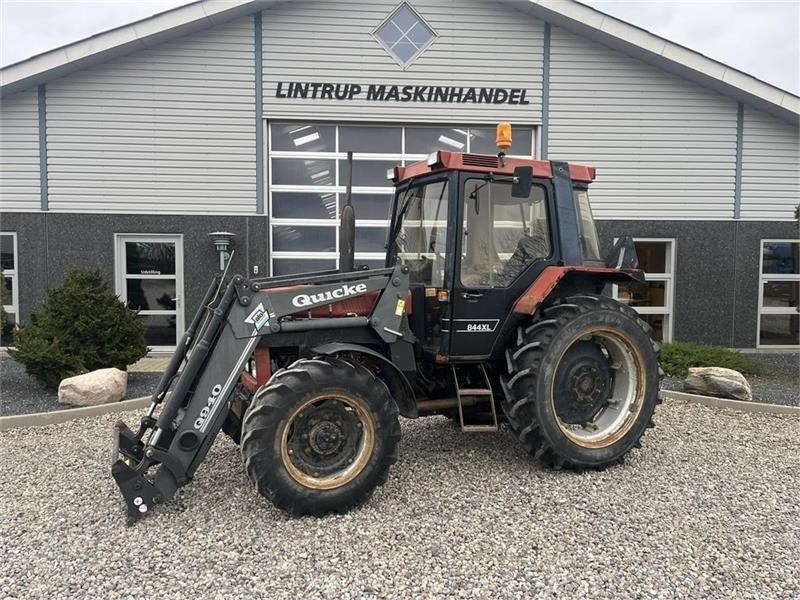 Case IH 844 XL med Quicke Q940 fuldhydraulisk frontlæsser - Трактор: фото 1 Case IH 844 XL med Quicke Q940 fuldhydraulisk frontlæsser - Трактор: фото 1
