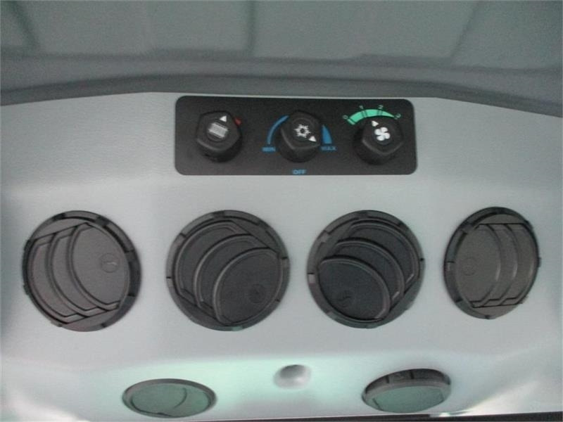 Deutz-fahr Agrofarm 115G with 30F+30R Hi-Lo and CreepGear  в лизинг Deutz-fahr Agrofarm 115G with 30F+30R Hi-Lo and CreepGear: фото 21