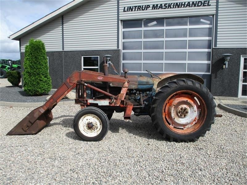 Fordson Frontlæsser med skovl og beslag fra Ford Major. Ka - Фронтальный погрузчик для трактора: фото 4 Fordson Frontlæsser med skovl og beslag fra Ford Major. Ka - Фронтальный погрузчик для трактора: фото 4