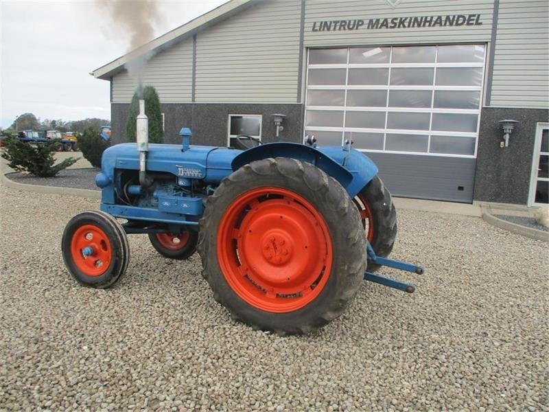 Fordson Major Diesel traktor  в лизинг Fordson Major Diesel traktor: фото 6