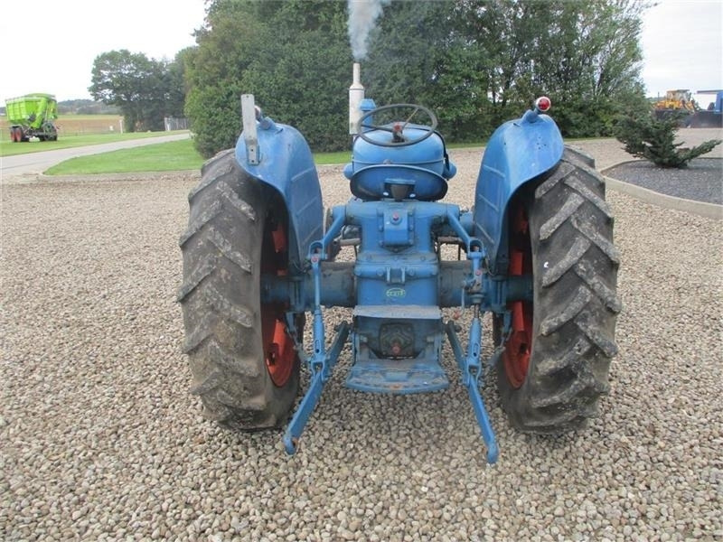 Fordson Major Diesel traktor  в лизинг Fordson Major Diesel traktor: фото 12