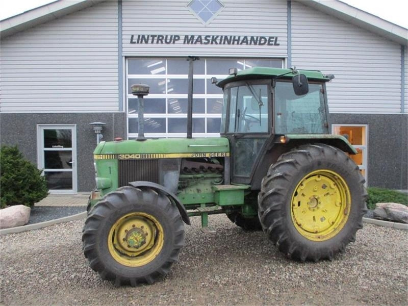 John Deere 3040 SG2 - Трактор: фото 1 John Deere 3040 SG2 - Трактор: фото 1