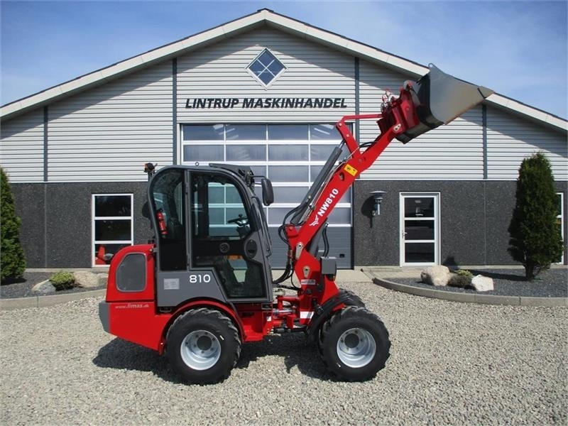 NW 810 med kardantræk og 2 gear. kubota motor - Компактный фронтальный погрузчик: фото 1 NW 810 med kardantræk og 2 gear. kubota motor - Компактный фронтальный погрузчик: фото 1