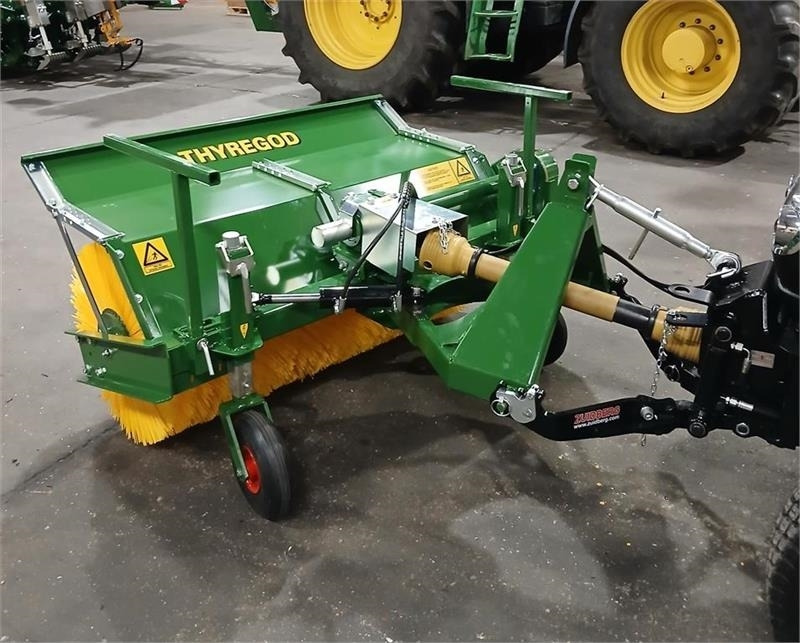 Thyregod TK 1600 PTO, med hydraulisk sving.  - Щетка: фото 1