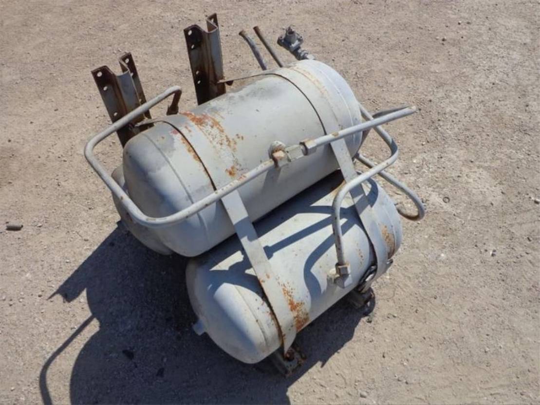 Volvo AIRTANKS FROM VOLVO F88-F89 - Детали тормозной системы для Грузовиков: фото 1 Volvo AIRTANKS FROM VOLVO F88-F89 - Детали тормозной системы для Грузовиков: фото 1