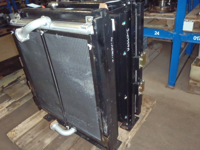 Case KRH1630 - KRH1462 - Интеркулер для Сельскохозяйственной техники: фото 1 Case KRH1630 - KRH1462 - Интеркулер для Сельскохозяйственной техники: фото 1