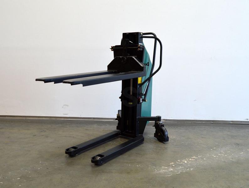 SEMI EHS-10809 Palettenheber schwenkbar - Складская техника: фото 1 SEMI EHS-10809 Palettenheber schwenkbar - Складская техника: фото 1